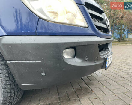 Синий Мерседес Sprinter, объемом двигателя 2.15 л и пробегом 560 тыс. км за 11999 $, фото 26 на Automoto.ua