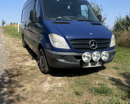 Синий Мерседес Sprinter, объемом двигателя 2.2 л и пробегом 511 тыс. км за 10300 $, фото 13 на Automoto.ua