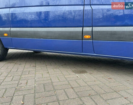 Синий Мерседес Sprinter, объемом двигателя 2.15 л и пробегом 560 тыс. км за 11999 $, фото 23 на Automoto.ua