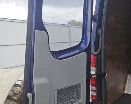 Синій Мерседес Sprinter, об'ємом двигуна 2.99 л та пробігом 445 тис. км за 28000 $, фото 15 на Automoto.ua