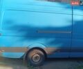 Синий Мерседес Sprinter, объемом двигателя 2.2 л и пробегом 400 тыс. км за 11500 $, фото 3 на Automoto.ua