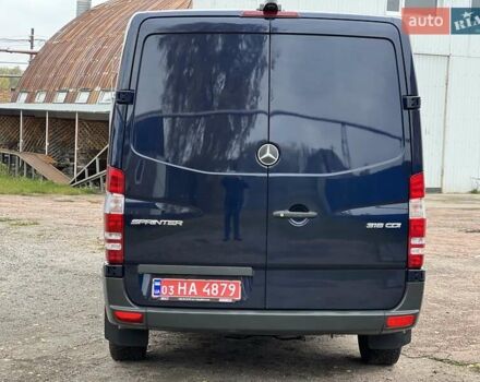Синий Мерседес Sprinter, объемом двигателя 2.2 л и пробегом 310 тыс. км за 17500 $, фото 9 на Automoto.ua