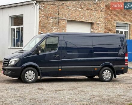 Синий Мерседес Sprinter, объемом двигателя 2.2 л и пробегом 310 тыс. км за 17500 $, фото 3 на Automoto.ua
