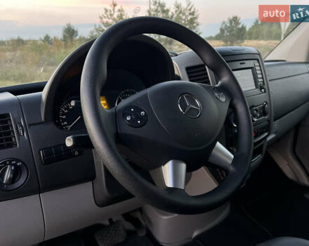 Синий Мерседес Sprinter, объемом двигателя 2.2 л и пробегом 350 тыс. км за 19900 $, фото 13 на Automoto.ua