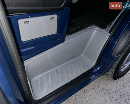 Синий Мерседес Sprinter, объемом двигателя 2.2 л и пробегом 350 тыс. км за 19900 $, фото 32 на Automoto.ua