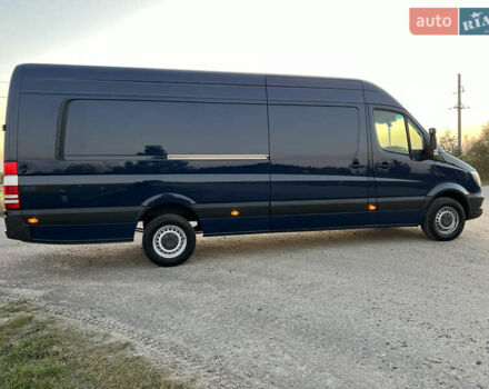 Синий Мерседес Sprinter, объемом двигателя 2.2 л и пробегом 350 тыс. км за 19900 $, фото 7 на Automoto.ua