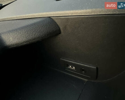 Синий Мерседес Sprinter, объемом двигателя 2.2 л и пробегом 350 тыс. км за 19900 $, фото 24 на Automoto.ua