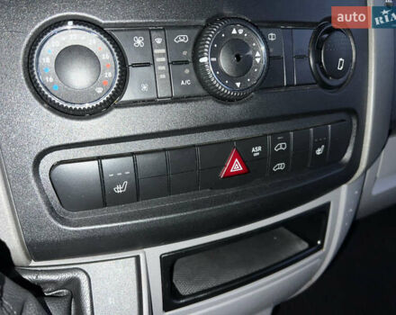 Синий Мерседес Sprinter, объемом двигателя 2.2 л и пробегом 350 тыс. км за 19900 $, фото 15 на Automoto.ua