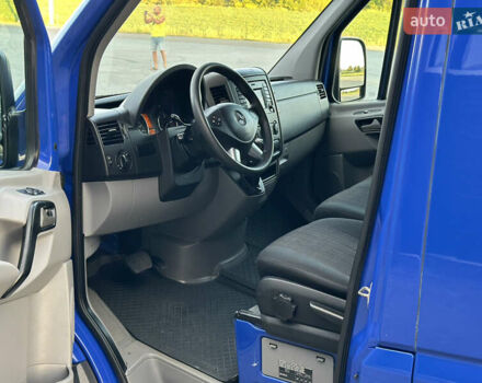 Синій Мерседес Sprinter, об'ємом двигуна 3 л та пробігом 351 тис. км за 31700 $, фото 14 на Automoto.ua