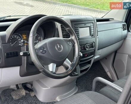 Синий Мерседес Sprinter, объемом двигателя 2.2 л и пробегом 320 тыс. км за 18900 $, фото 17 на Automoto.ua