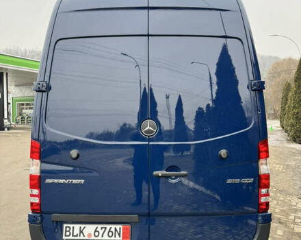 Синий Мерседес Sprinter, объемом двигателя 0 л и пробегом 237 тыс. км за 29906 $, фото 28 на Automoto.ua