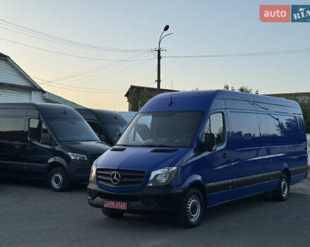 Синий Мерседес Sprinter, объемом двигателя 2.2 л и пробегом 298 тыс. км за 21700 $, фото 3 на Automoto.ua
