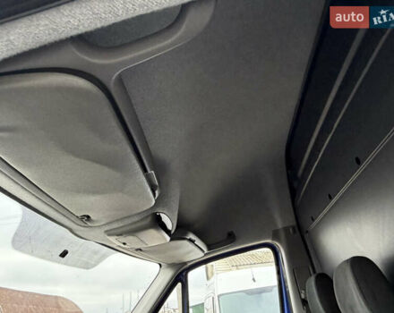 Синий Мерседес Sprinter, объемом двигателя 2.2 л и пробегом 295 тыс. км за 20500 $, фото 27 на Automoto.ua