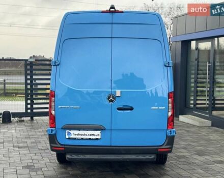Синий Мерседес Sprinter, объемом двигателя 2.2 л и пробегом 331 тыс. км за 26900 $, фото 11 на Automoto.ua