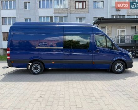 Синий Мерседес Sprinter, объемом двигателя 2.2 л и пробегом 242 тыс. км за 21600 $, фото 11 на Automoto.ua