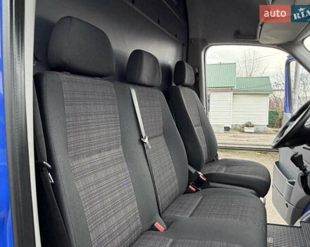 Синий Мерседес Sprinter, объемом двигателя 2.2 л и пробегом 295 тыс. км за 20500 $, фото 32 на Automoto.ua