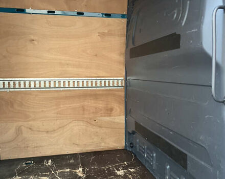 Синий Мерседес Sprinter, объемом двигателя 2.2 л и пробегом 288 тыс. км за 30000 $, фото 50 на Automoto.ua