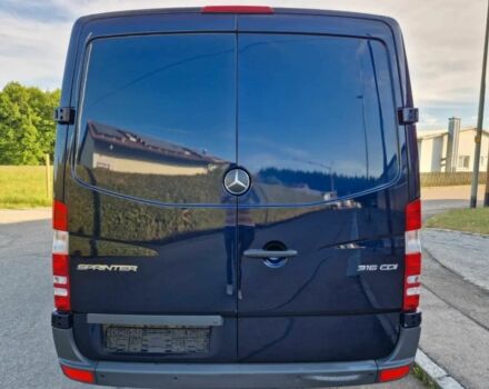 Синий Мерседес Sprinter, объемом двигателя 2.2 л и пробегом 35 тыс. км за 15000 $, фото 4 на Automoto.ua