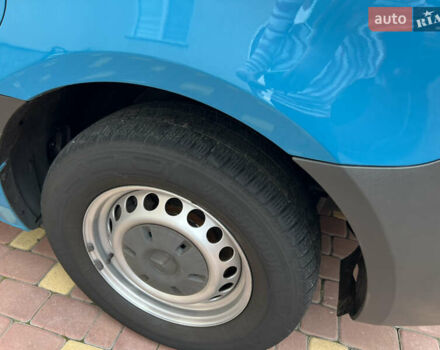 Синій Мерседес Sprinter, об'ємом двигуна 2.2 л та пробігом 288 тис. км за 30000 $, фото 28 на Automoto.ua