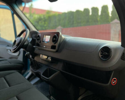 Синій Мерседес Sprinter, об'ємом двигуна 2.2 л та пробігом 288 тис. км за 30000 $, фото 52 на Automoto.ua