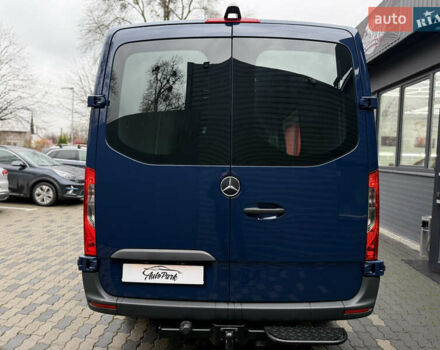 Синий Мерседес Sprinter, объемом двигателя 3 л и пробегом 151 тыс. км за 40719 $, фото 6 на Automoto.ua