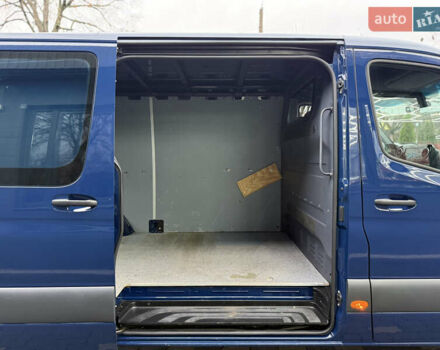 Синий Мерседес Sprinter, объемом двигателя 3 л и пробегом 151 тыс. км за 40719 $, фото 22 на Automoto.ua