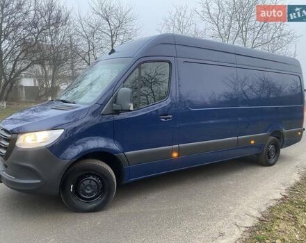 Синий Мерседес Sprinter, объемом двигателя 2.14 л и пробегом 300 тыс. км за 27900 $, фото 5 на Automoto.ua