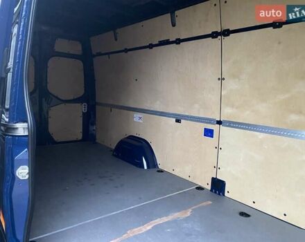 Синий Мерседес Sprinter, объемом двигателя 2.14 л и пробегом 300 тыс. км за 27900 $, фото 13 на Automoto.ua