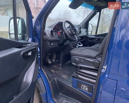 Синий Мерседес Sprinter, объемом двигателя 2.14 л и пробегом 300 тыс. км за 27900 $, фото 18 на Automoto.ua
