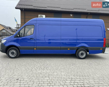 Синій Мерседес Sprinter, об'ємом двигуна 2 л та пробігом 275 тис. км за 23000 $, фото 2 на Automoto.ua