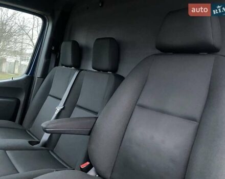 Синий Мерседес Sprinter, объемом двигателя 2.14 л и пробегом 300 тыс. км за 27900 $, фото 21 на Automoto.ua