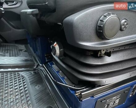 Синий Мерседес Sprinter, объемом двигателя 2.14 л и пробегом 300 тыс. км за 27900 $, фото 24 на Automoto.ua