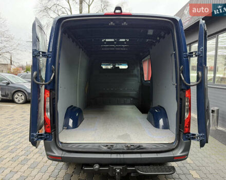 Синий Мерседес Sprinter, объемом двигателя 3 л и пробегом 151 тыс. км за 40719 $, фото 21 на Automoto.ua