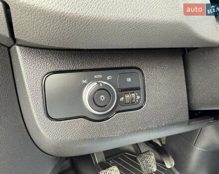 Синий Мерседес Sprinter, объемом двигателя 2.2 л и пробегом 251 тыс. км за 24250 $, фото 12 на Automoto.ua