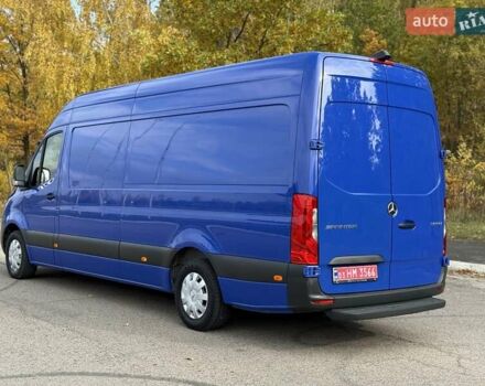 Синий Мерседес Sprinter, объемом двигателя 2.2 л и пробегом 251 тыс. км за 24250 $, фото 3 на Automoto.ua