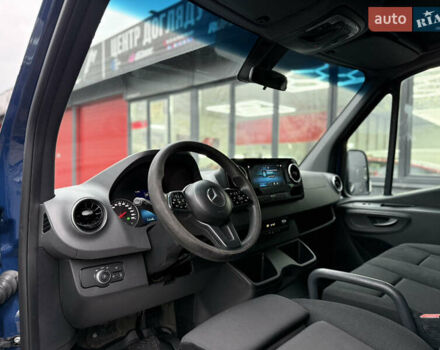 Синий Мерседес Sprinter, объемом двигателя 3 л и пробегом 151 тыс. км за 40719 $, фото 17 на Automoto.ua