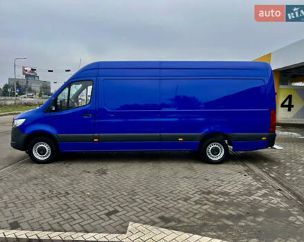 Синий Мерседес Sprinter, объемом двигателя 2.2 л и пробегом 260 тыс. км за 22500 $, фото 2 на Automoto.ua