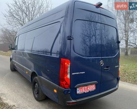 Синий Мерседес Sprinter, объемом двигателя 2.14 л и пробегом 300 тыс. км за 27900 $, фото 3 на Automoto.ua