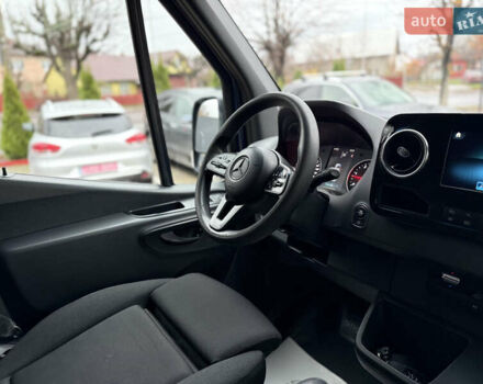 Синий Мерседес Sprinter, объемом двигателя 3 л и пробегом 151 тыс. км за 40719 $, фото 26 на Automoto.ua