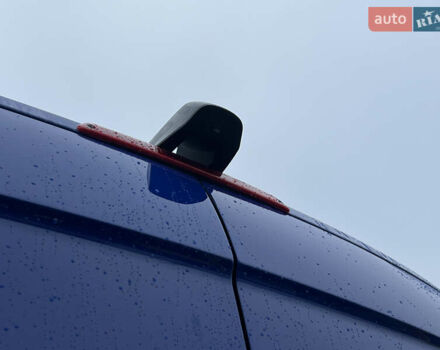 Синий Мерседес Sprinter, объемом двигателя 2.2 л и пробегом 260 тыс. км за 22500 $, фото 10 на Automoto.ua