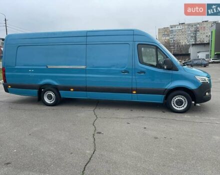 Синий Мерседес Sprinter, объемом двигателя 0 л и пробегом 270 тыс. км за 29900 $, фото 8 на Automoto.ua