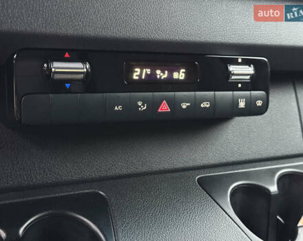 Синій Мерседес Sprinter, об'ємом двигуна 1.95 л та пробігом 208 тис. км за 35000 $, фото 22 на Automoto.ua