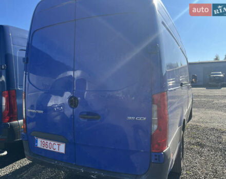 Синий Мерседес Sprinter, объемом двигателя 0 л и пробегом 228 тыс. км за 18300 $, фото 1 на Automoto.ua