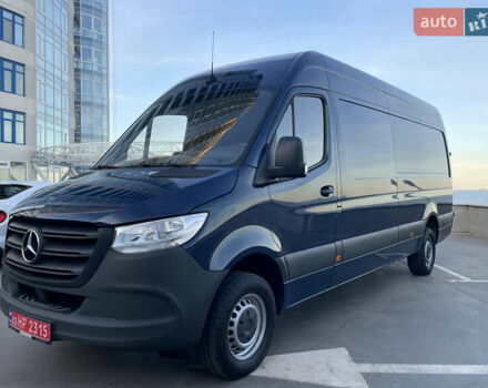 Синий Мерседес Sprinter, объемом двигателя 2.2 л и пробегом 318 тыс. км за 25500 $, фото 21 на Automoto.ua