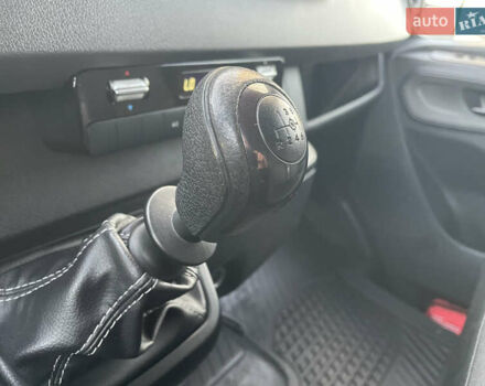 Синий Мерседес Sprinter, объемом двигателя 2.2 л и пробегом 318 тыс. км за 25500 $, фото 41 на Automoto.ua