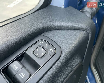 Синий Мерседес Sprinter, объемом двигателя 2.2 л и пробегом 318 тыс. км за 25500 $, фото 26 на Automoto.ua