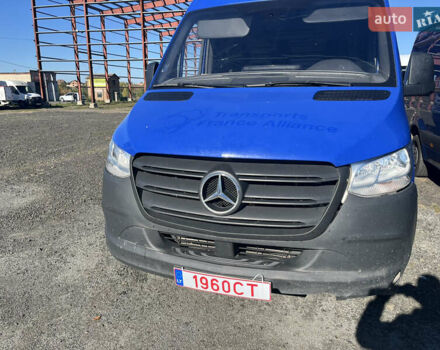 Синий Мерседес Sprinter, объемом двигателя 0 л и пробегом 228 тыс. км за 18300 $, фото 3 на Automoto.ua