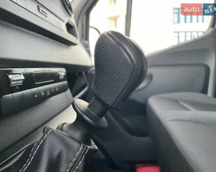 Синий Мерседес Sprinter, объемом двигателя 2.2 л и пробегом 318 тыс. км за 25500 $, фото 59 на Automoto.ua