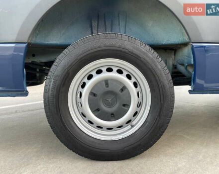 Синий Мерседес Sprinter, объемом двигателя 2.2 л и пробегом 318 тыс. км за 25500 $, фото 15 на Automoto.ua