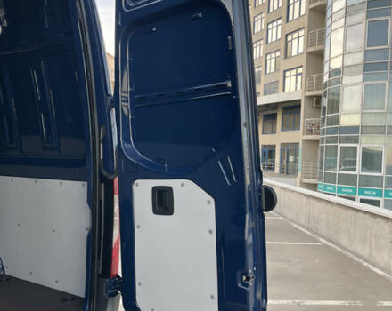 Синий Мерседес Sprinter, объемом двигателя 2.2 л и пробегом 318 тыс. км за 25500 $, фото 69 на Automoto.ua